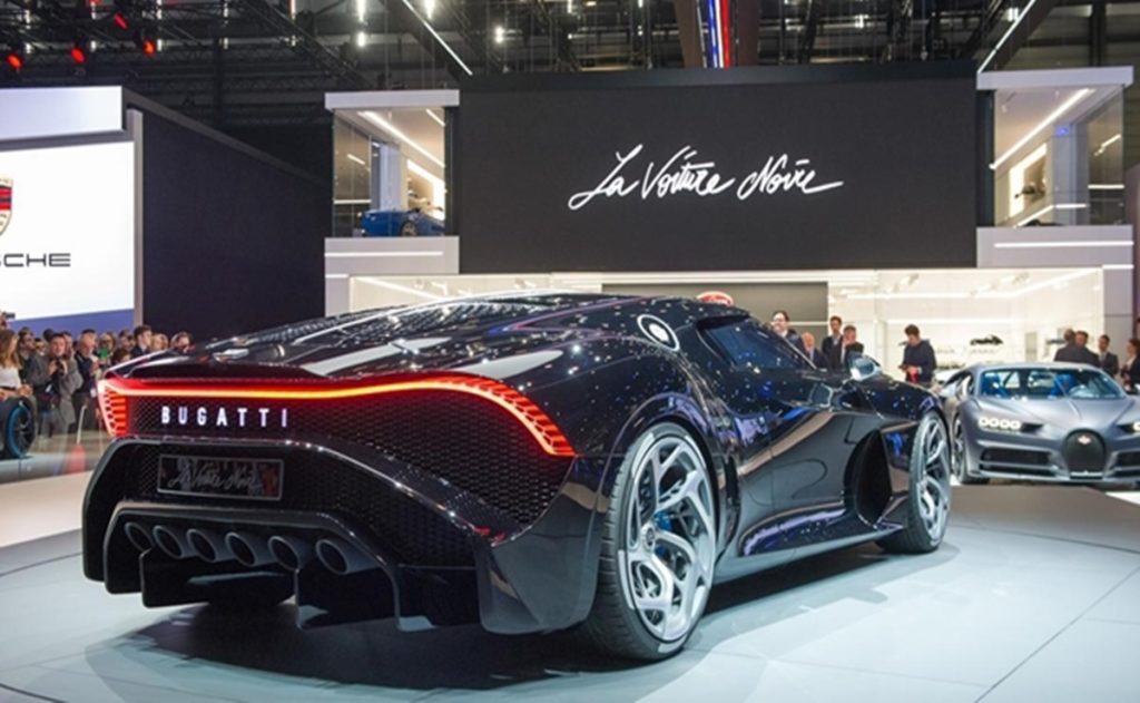 elihat Gaharnya Bugatti La Voiture Noire
