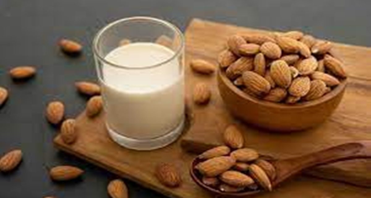 5 Cara Manfaatkan Susu Almond untuk Kecantikan Kulit