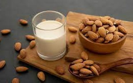 5 Cara Manfaatkan Susu Almond untuk Kecantikan Kulit